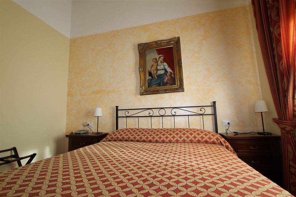 La Vecchia Fattoria Hotel Loreto Bagian luar foto